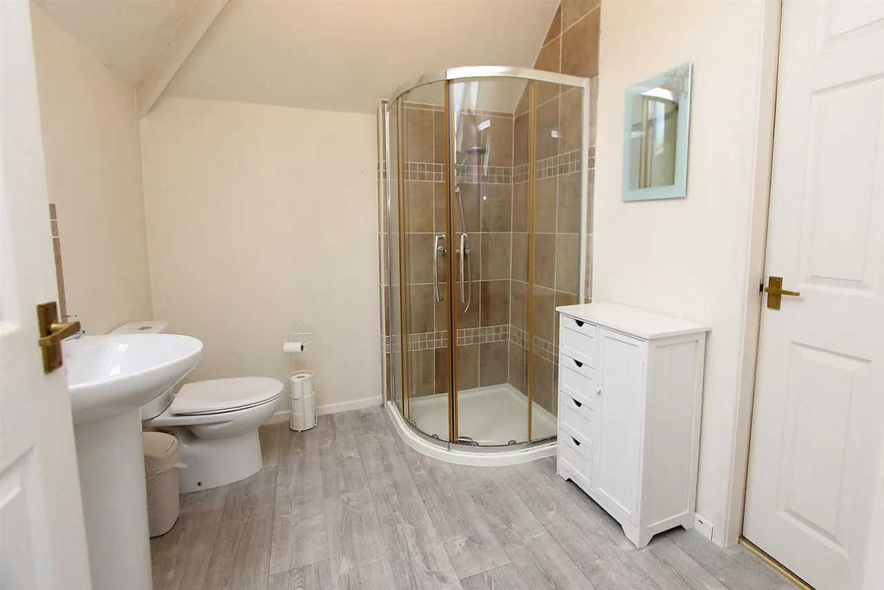 Chaddesley Road, Kidderminster, photo 17