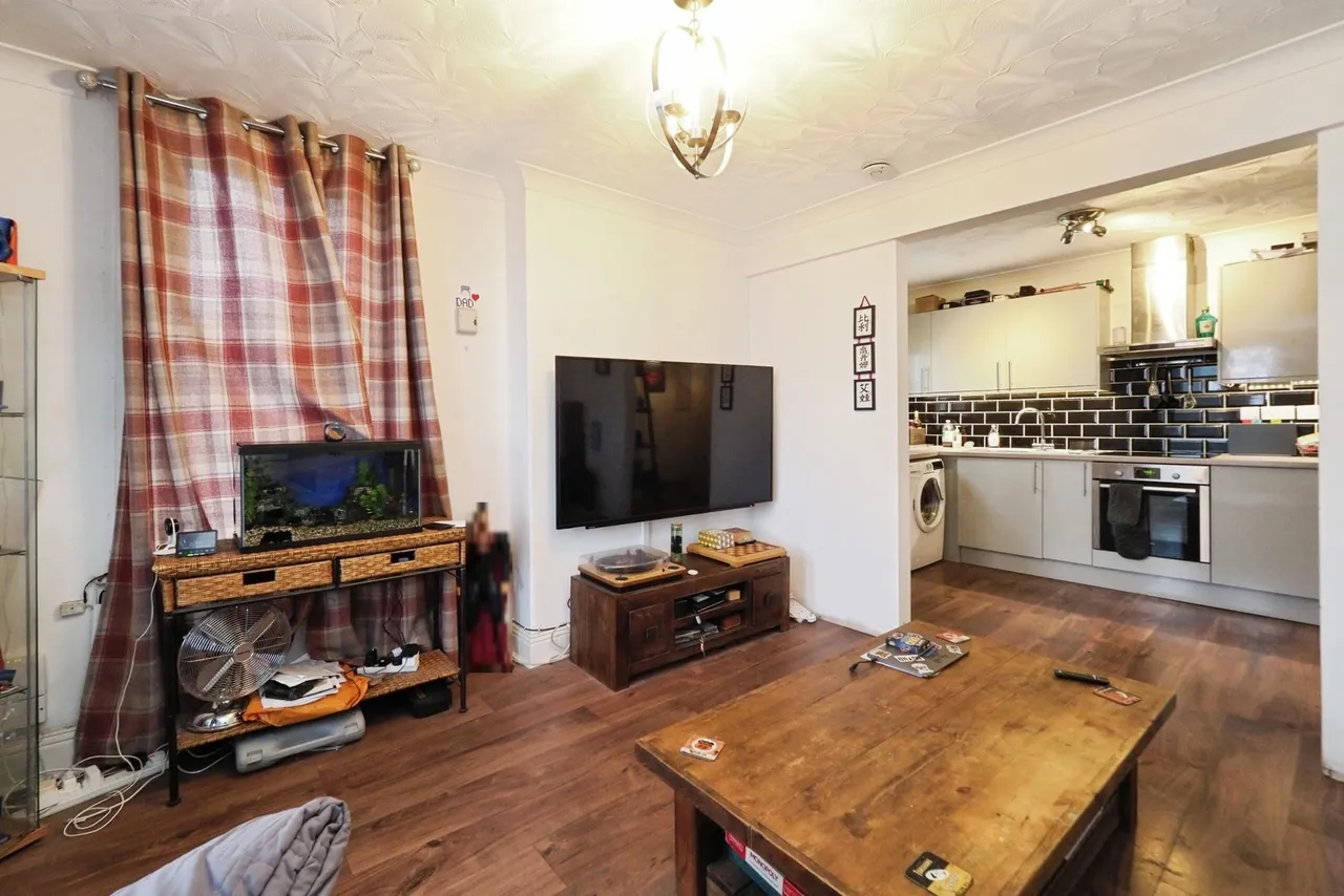 Wellington Street, Matlock, DE4, photo 22