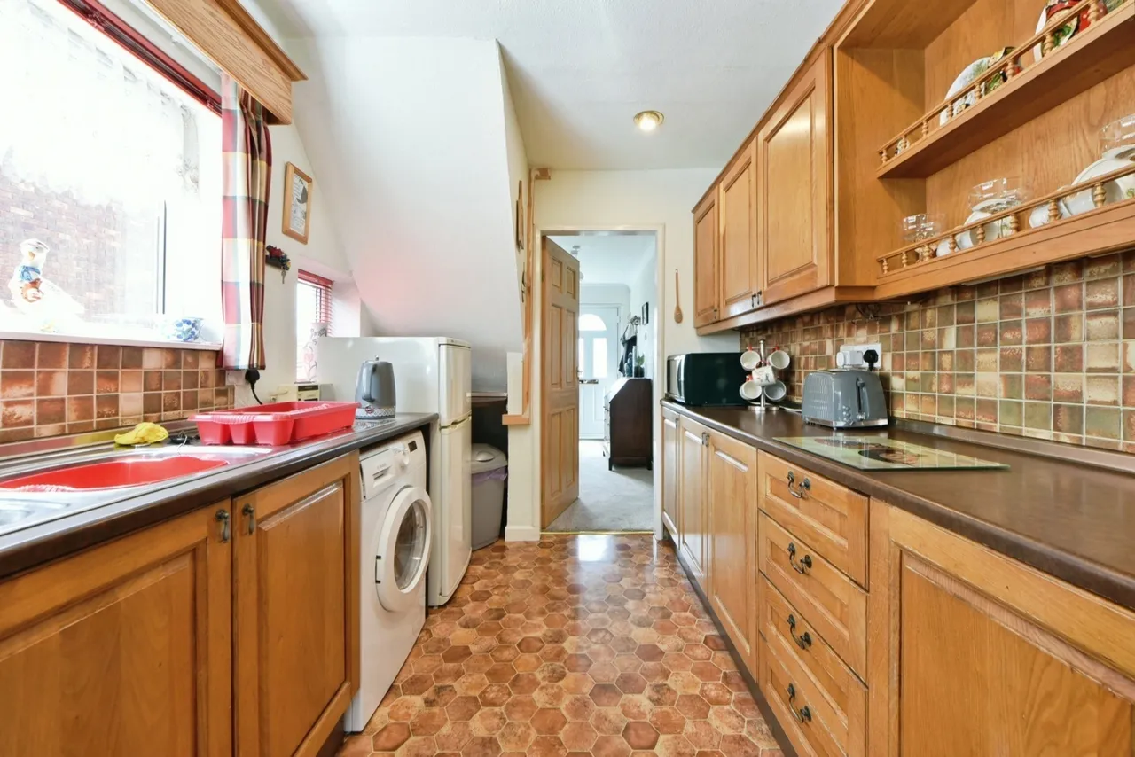 Harrogate Crescent, Burnley, Lancashire, BB10, photo 5