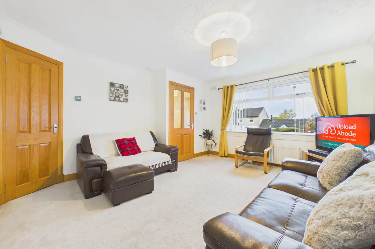 Glen Shee Crescent, Chapelhall, photo 7