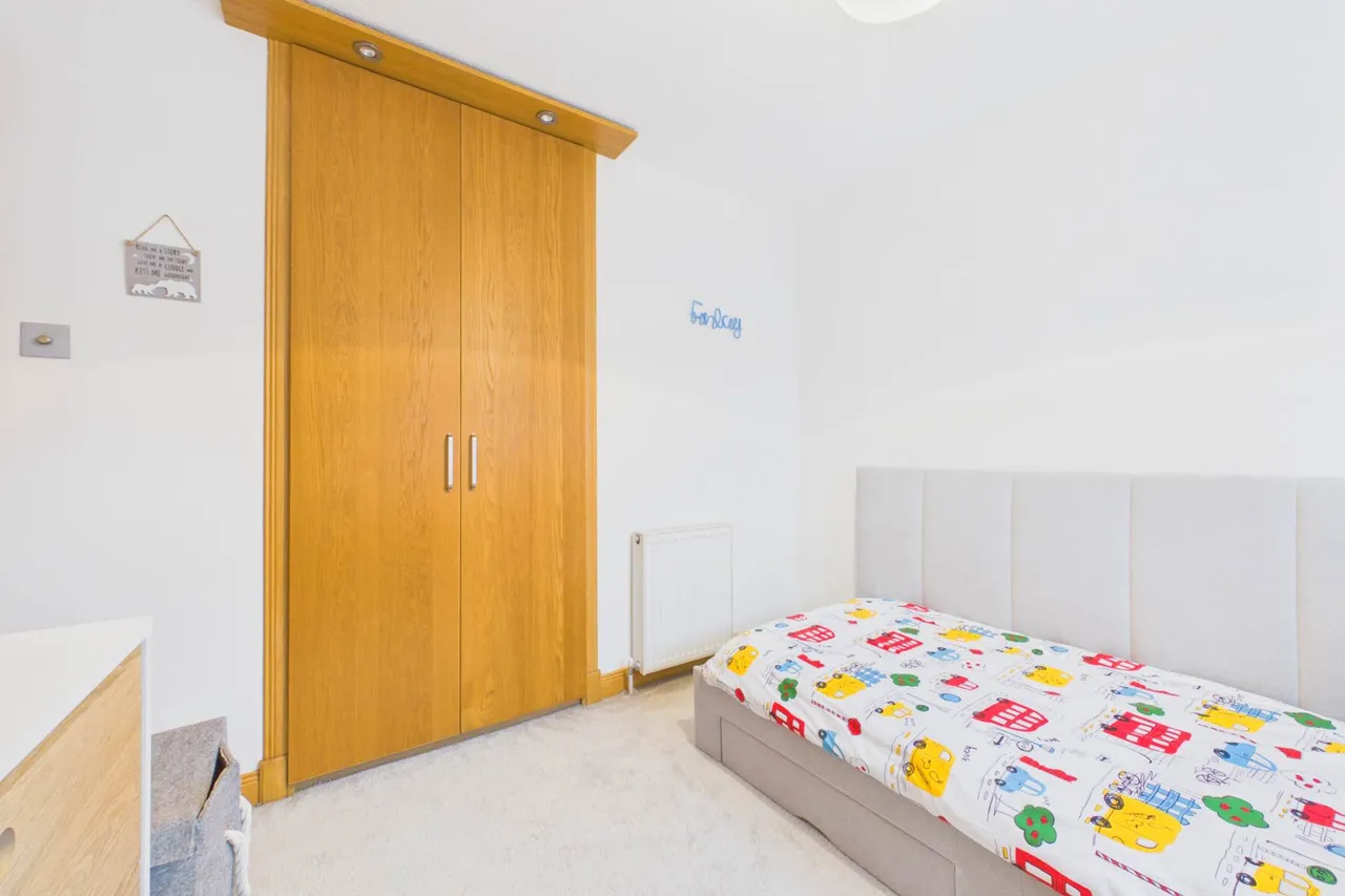 Glen Shee Crescent, Chapelhall, photo 11
