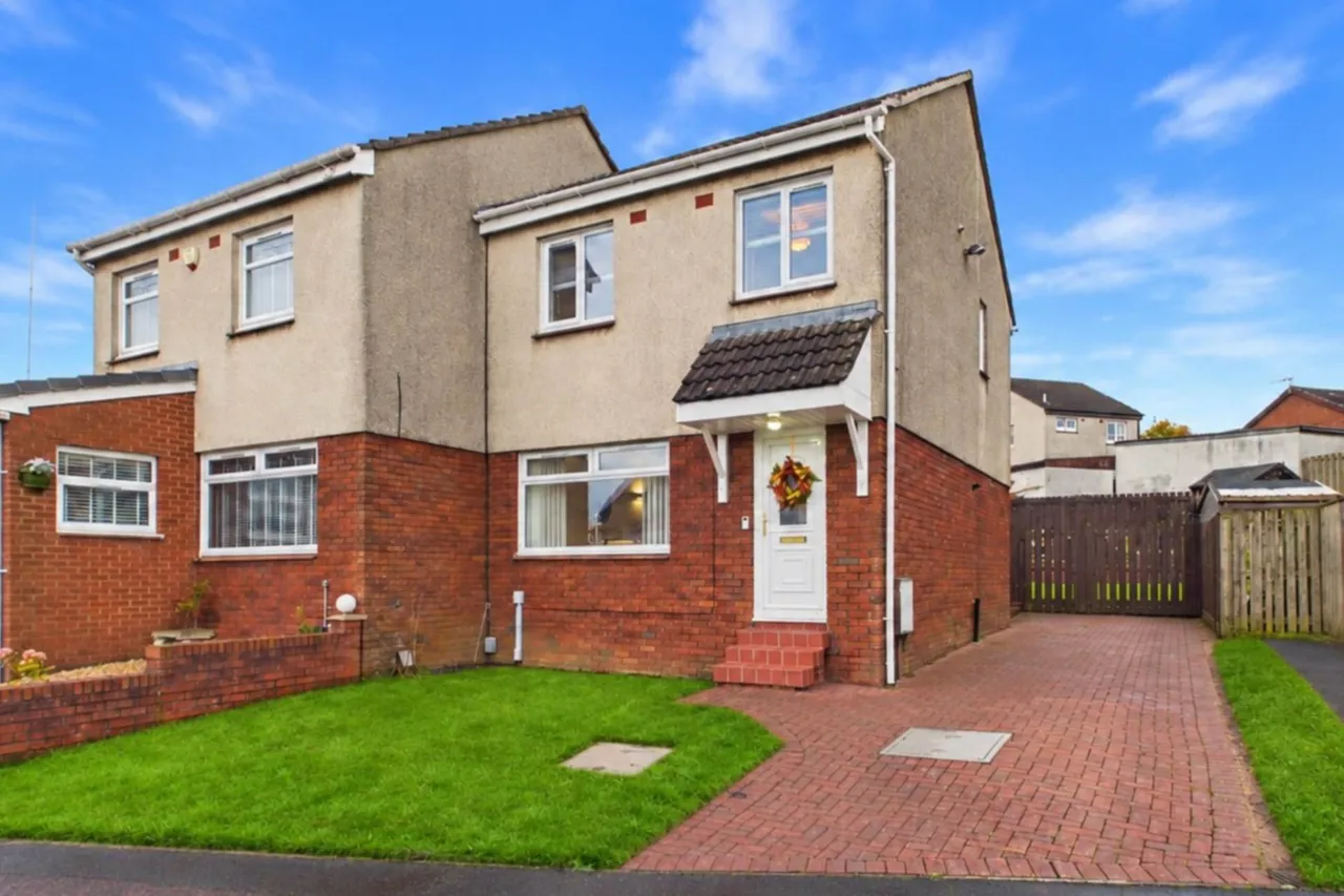3 bed house for sale, Glen Shee Crescent, Chapelhall