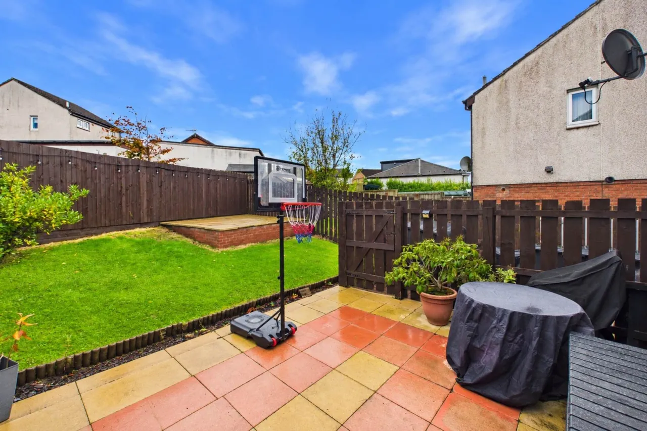 Glen Shee Crescent, Chapelhall, photo 15