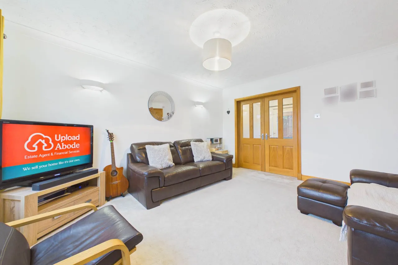 Glen Shee Crescent, Chapelhall, photo 6