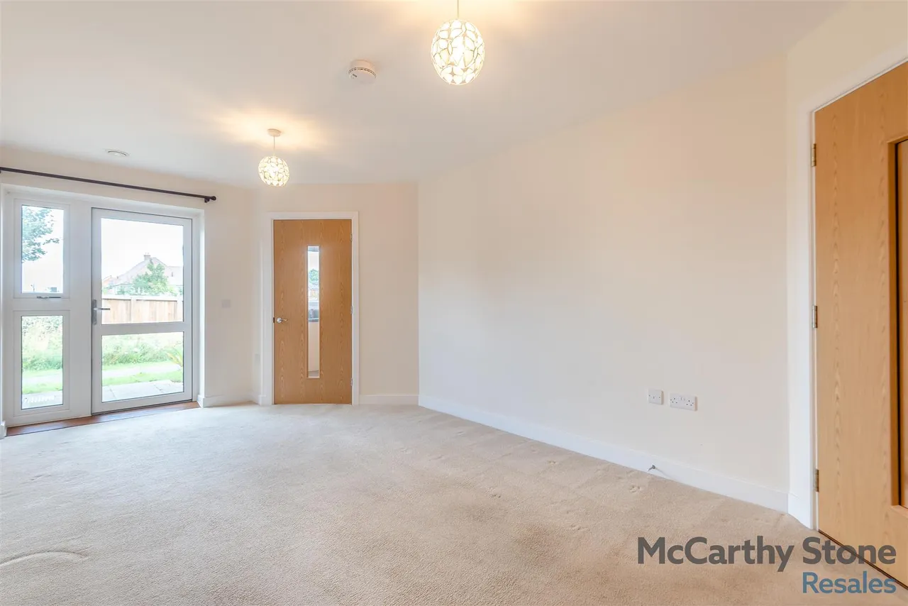 Shortwood Copse Lane, Kempshott, RG23, photo 14