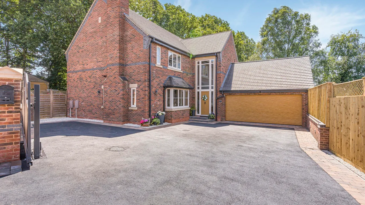 Oak View Rise, Sutton Coldfield, Sutton Coldfield, B75 5JL, photo 2