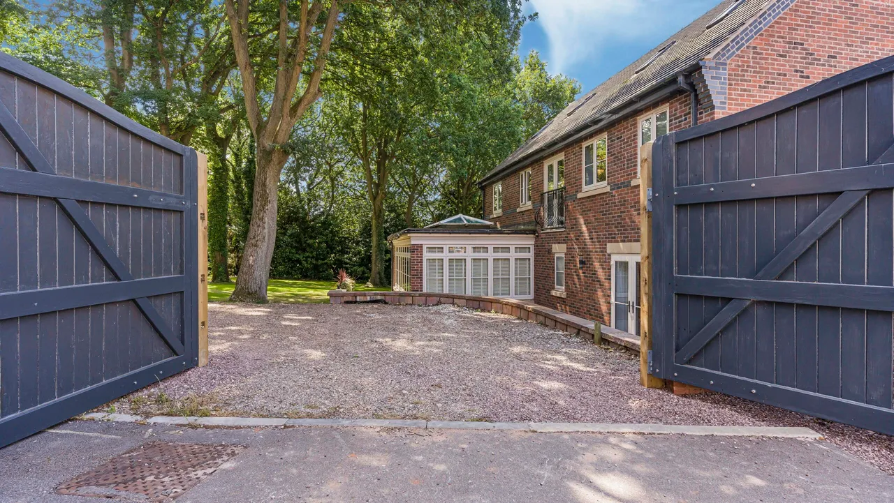 Oak View Rise, Sutton Coldfield, Sutton Coldfield, B75 5JL, photo 45