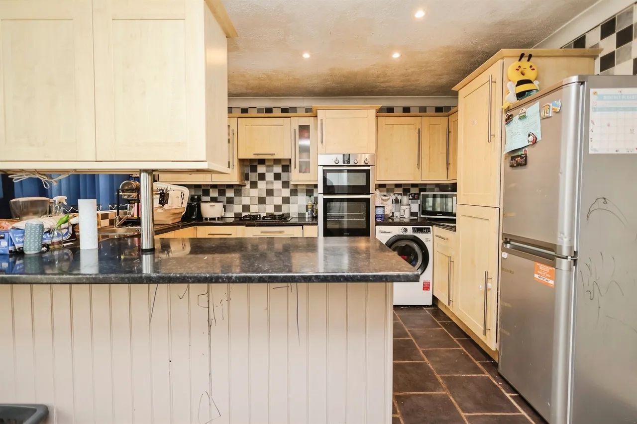 Queens Drive, Rowley Regis, B65, photo 11