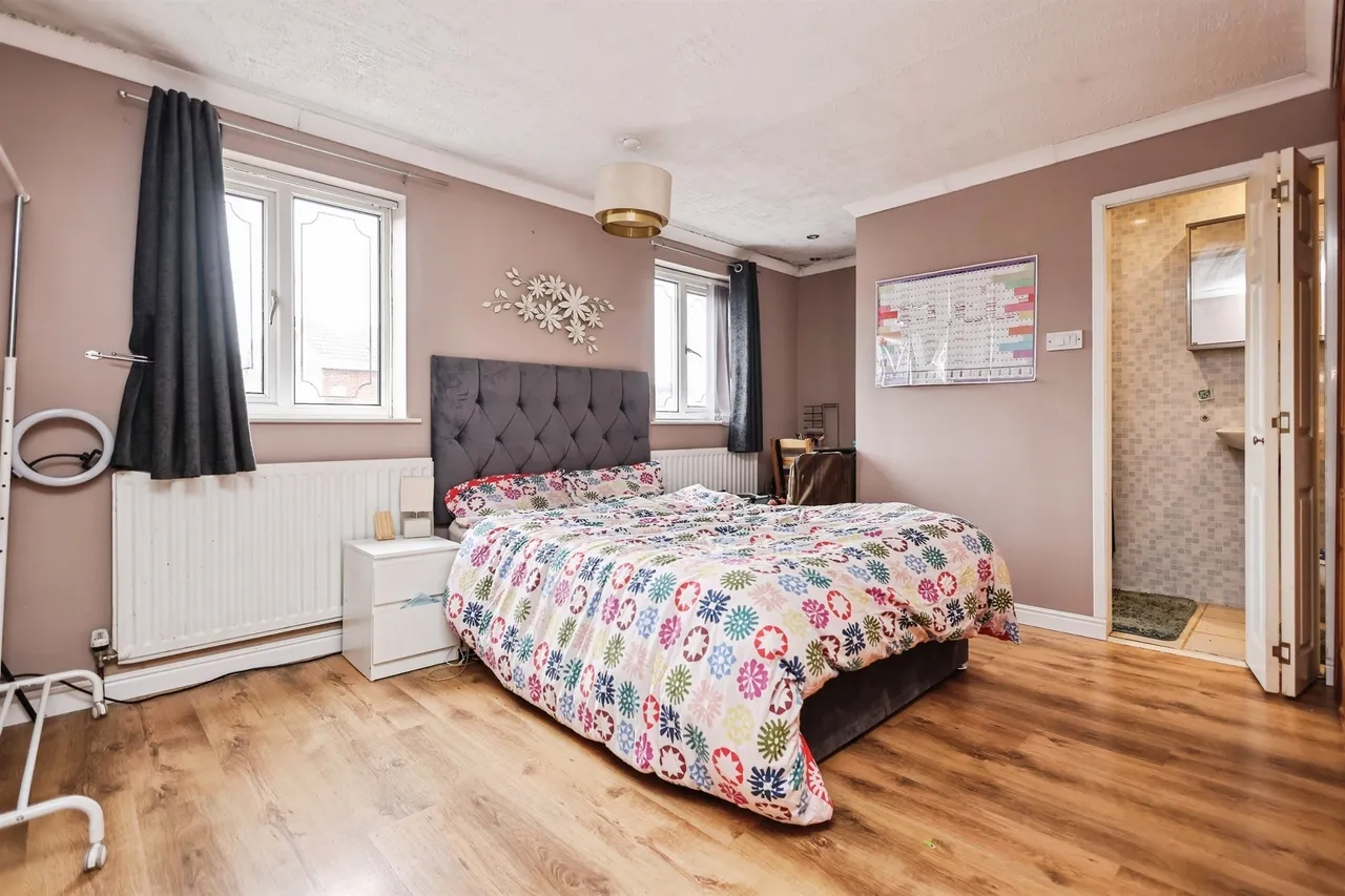 Queens Drive, Rowley Regis, B65, photo 5