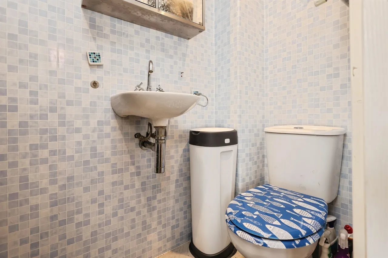 Queens Drive, Rowley Regis, B65, photo 16