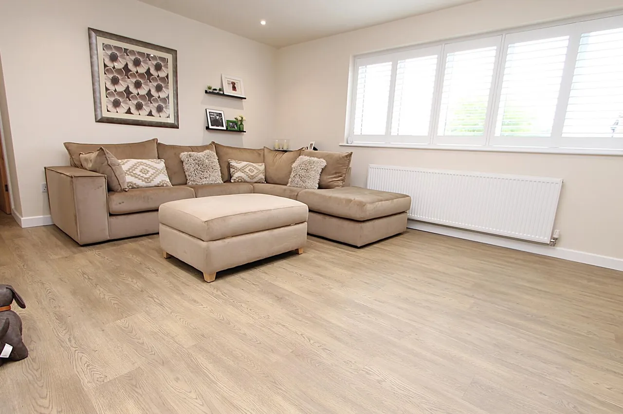 Heathfield Crescent, Kidderminster, photo 9