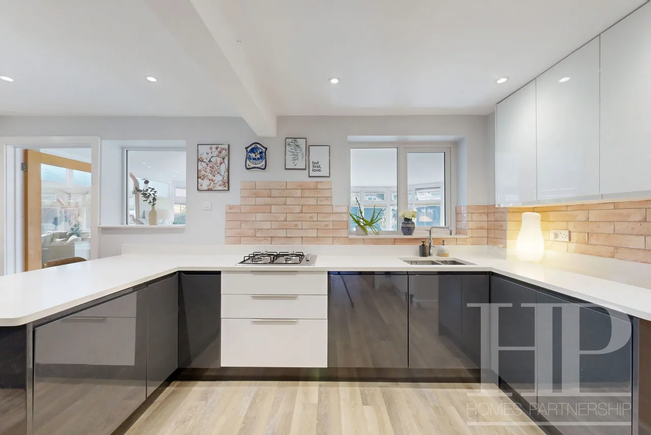 Loxwood Walk, Crawley, RH11, photo 9