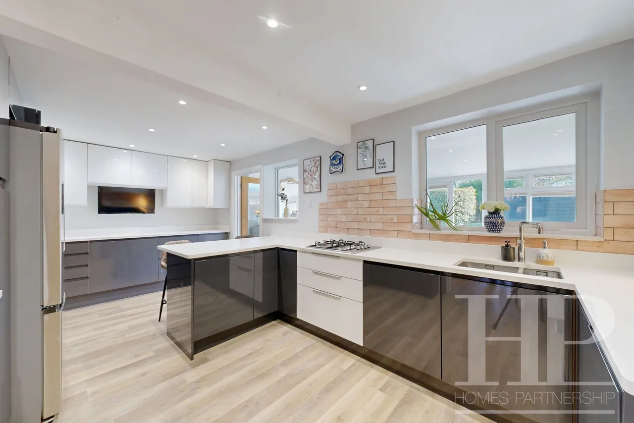 Loxwood Walk, Crawley, RH11, photo 10
