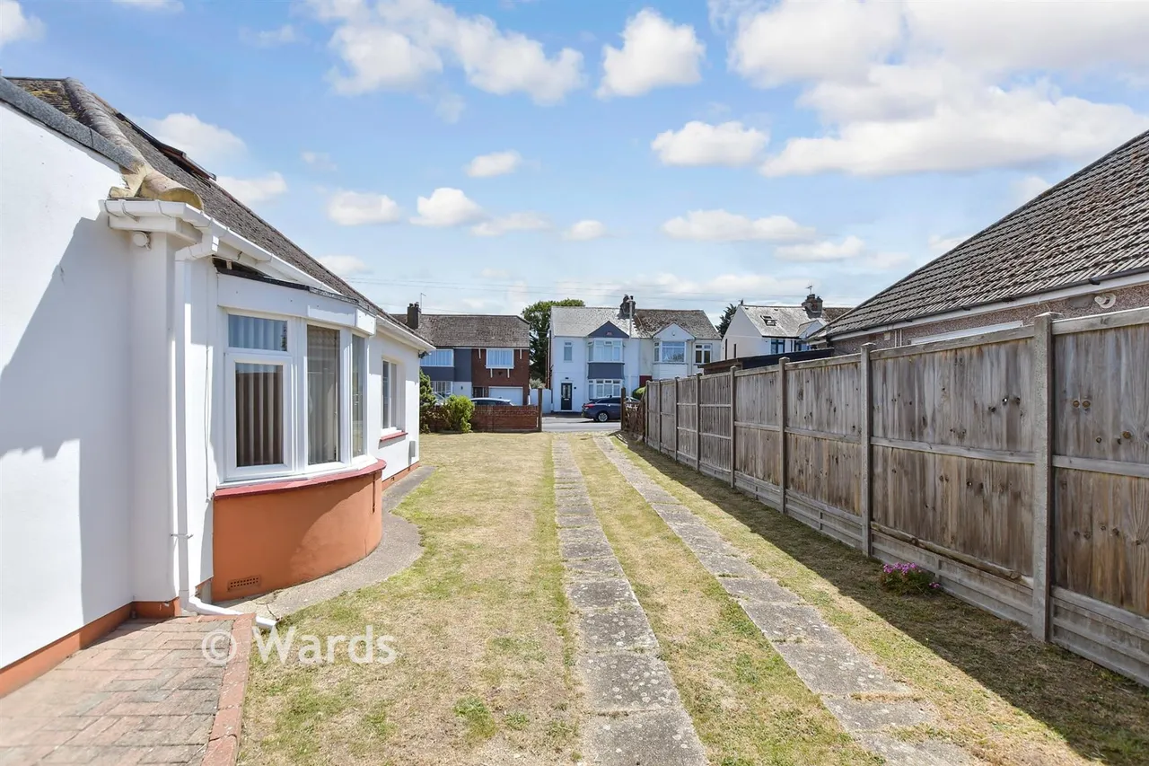 Cross Road, Birchington, CT7, photo 9