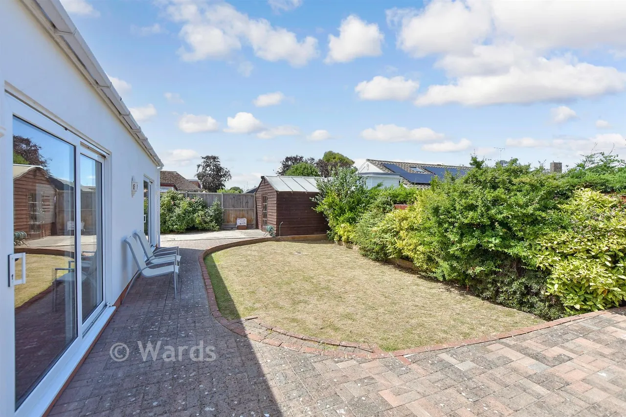 Cross Road, Birchington, CT7, photo 3