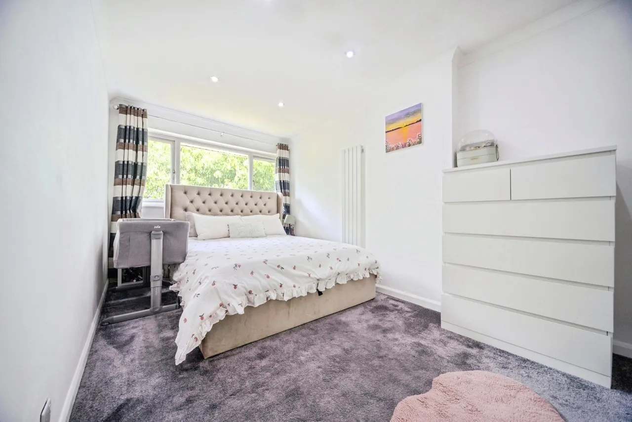 Tiffany Close, Bletchley, Milton Keynes, Buckinghamshire, MK2, photo 9