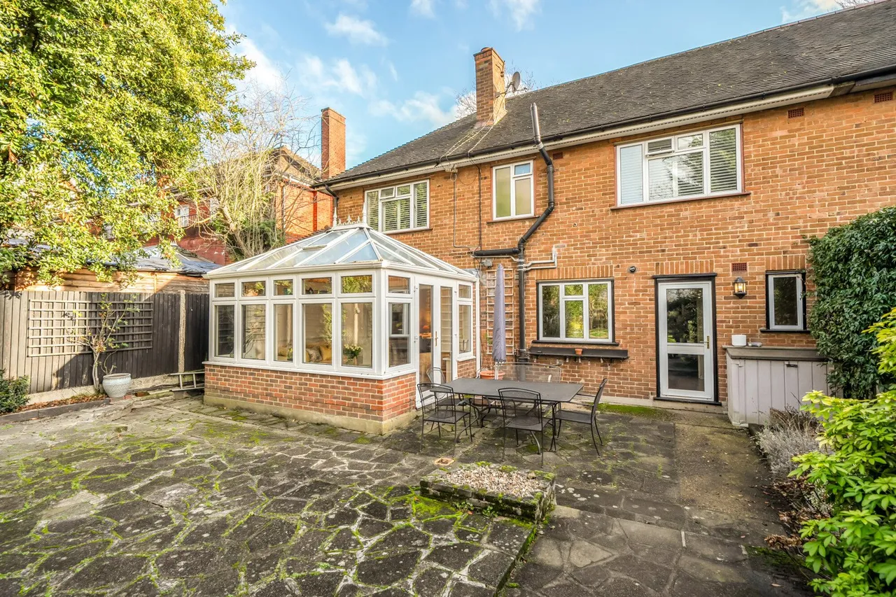 Court Road, SE9, photo 23