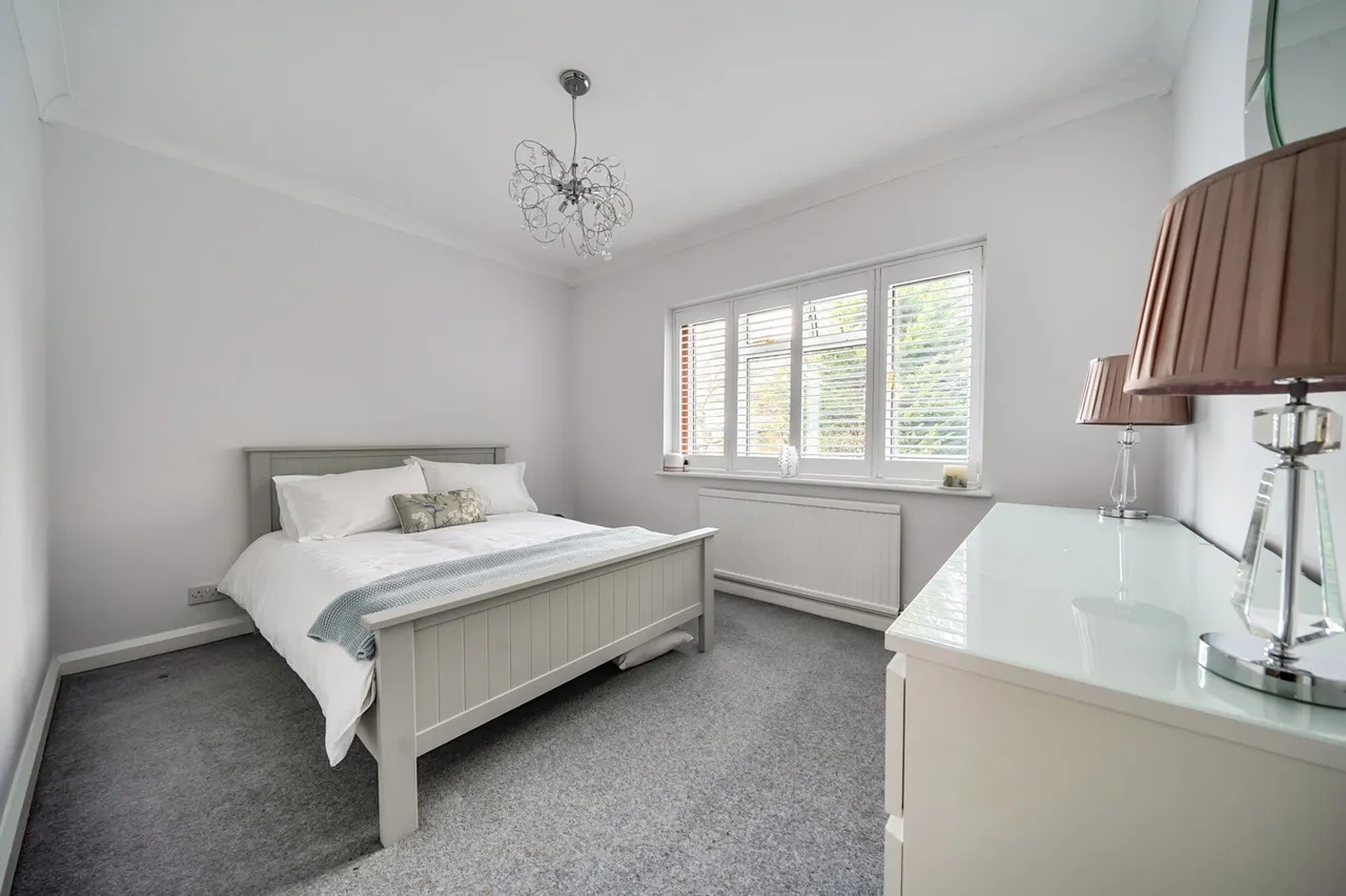 Court Road, SE9, photo 26
