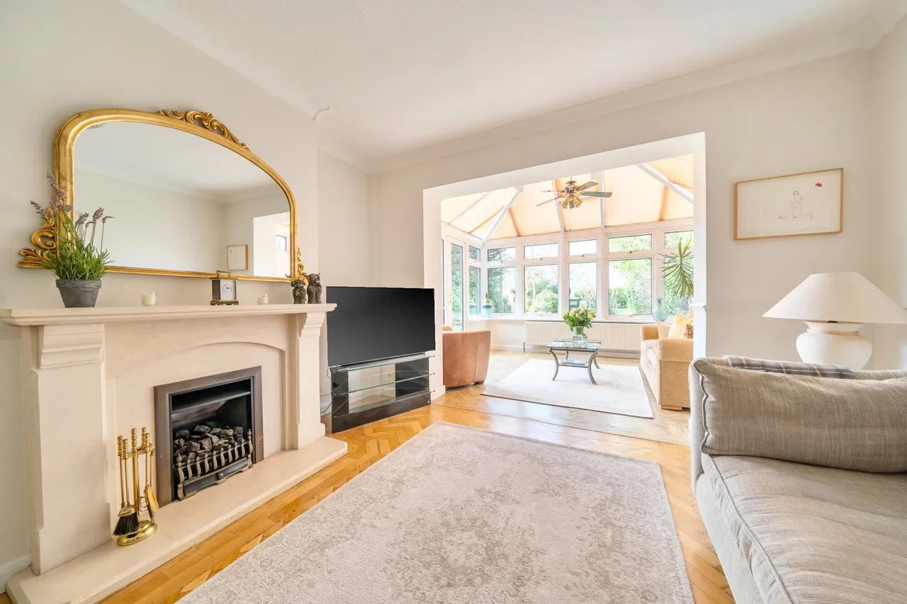 Court Road, SE9, photo 6