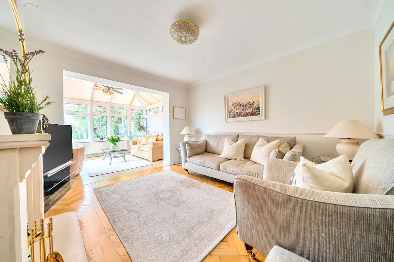 Court Road, SE9, photo 4