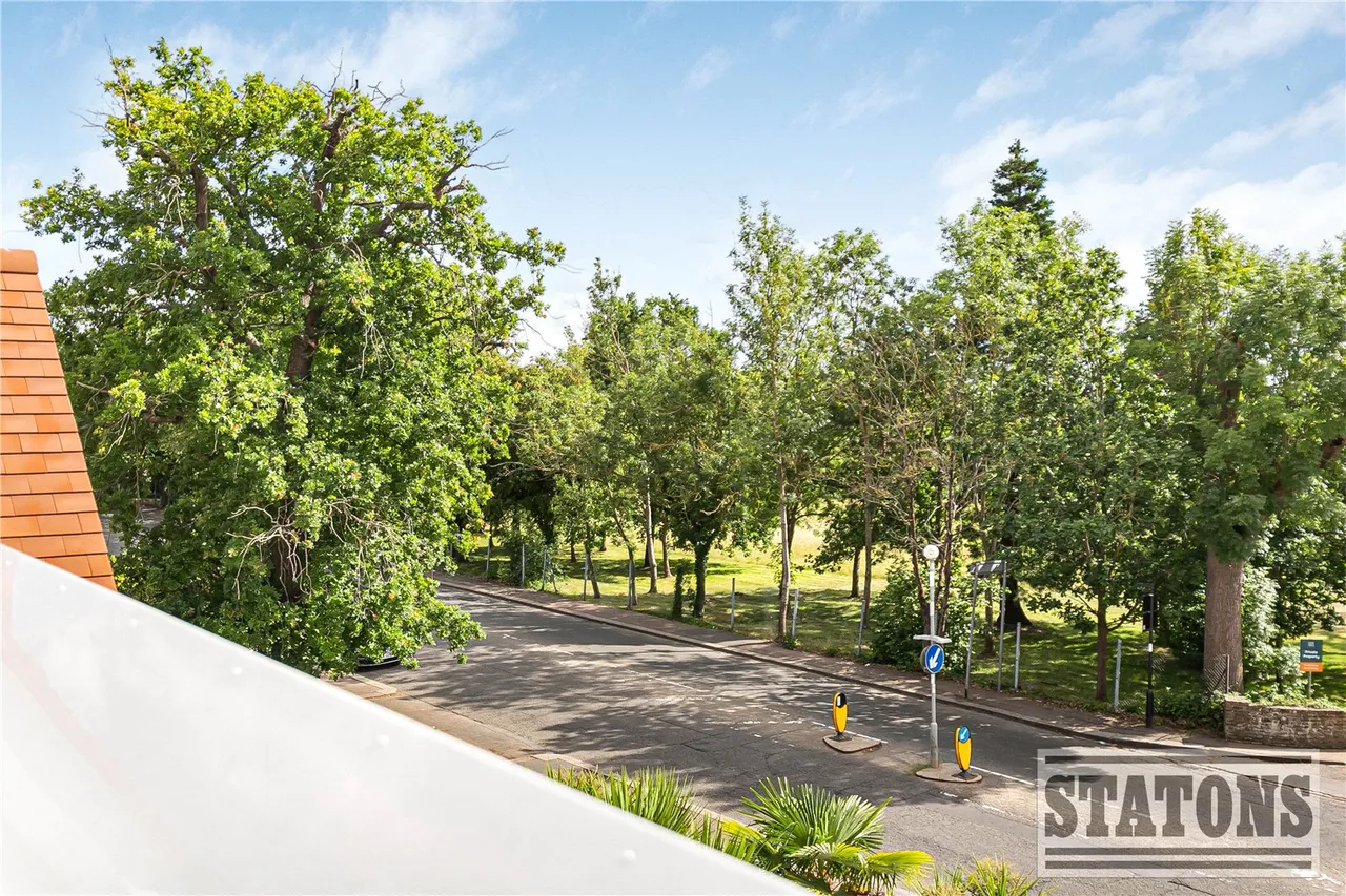 Chase Side, Southgate, London, N14 4PR, photo 18