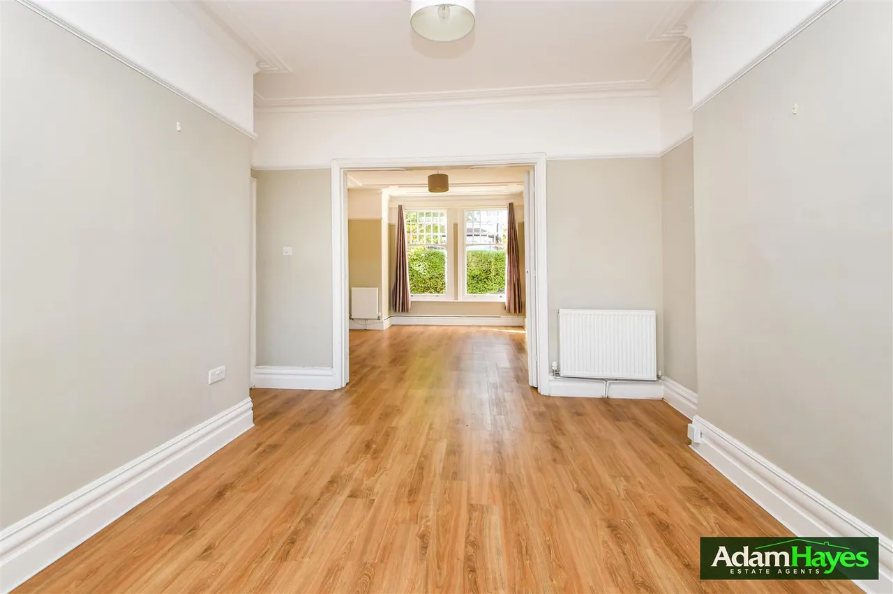 Etchingham Park Road, Finchley, N3, photo 9