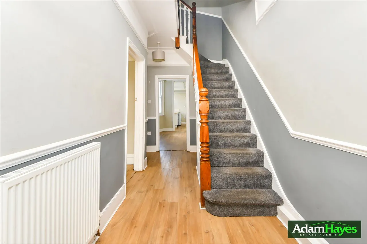 Etchingham Park Road, Finchley, N3, photo 8