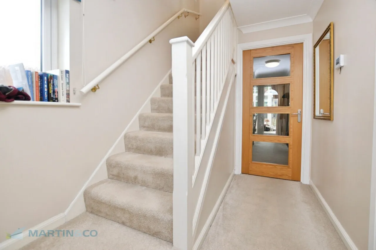 Candlerush Close, Woking, GU22, photo 4