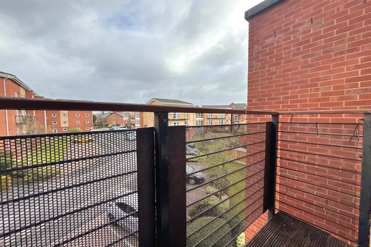 Wharf Road, Sale, photo 6