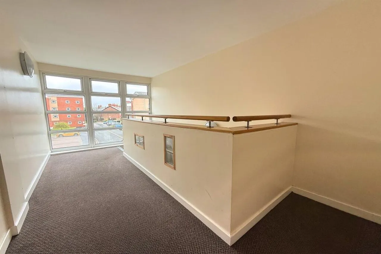 Wharf Road, Sale, photo 20