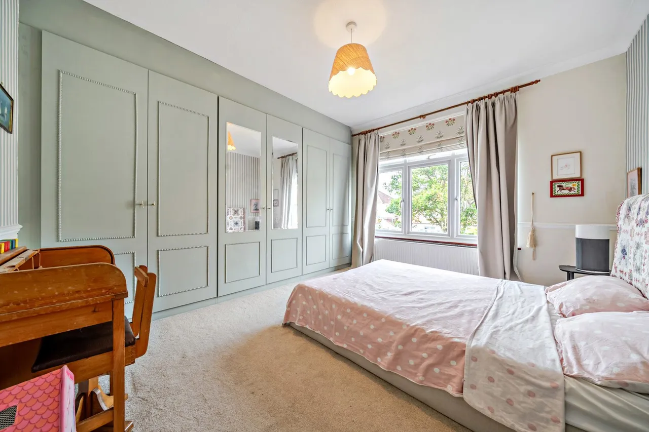 Shakespeare Road, DA7, photo 16