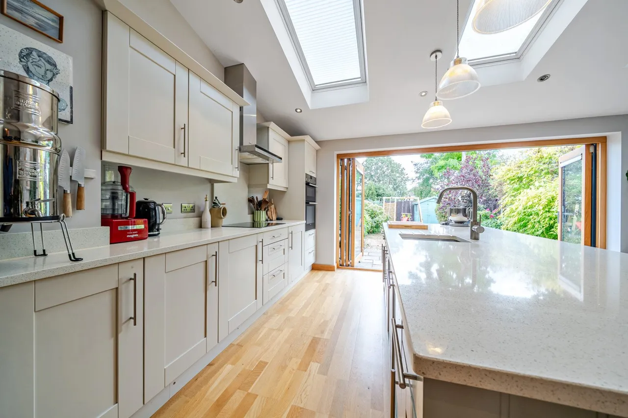 Shakespeare Road, DA7, photo 24