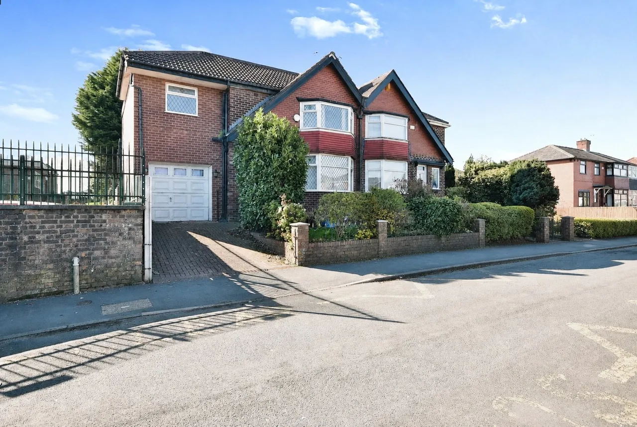5 bed house for sale — Parkgate Drive, Swinton, Manchester, Greater Manchester, M27