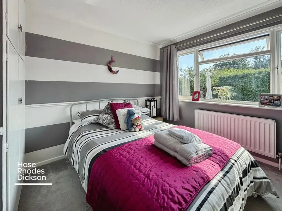 Nicholas Close, Brading, PO36, photo 11