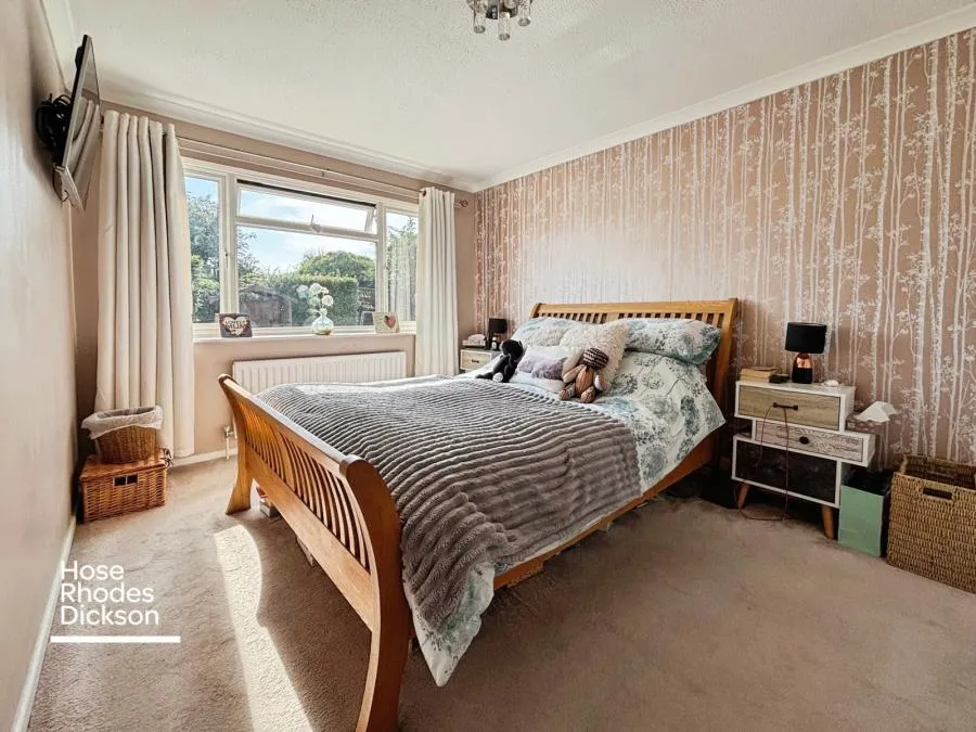 Nicholas Close, Brading, PO36, photo 10