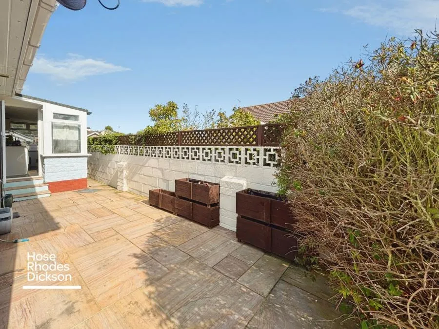 Nicholas Close, Brading, PO36, photo 17