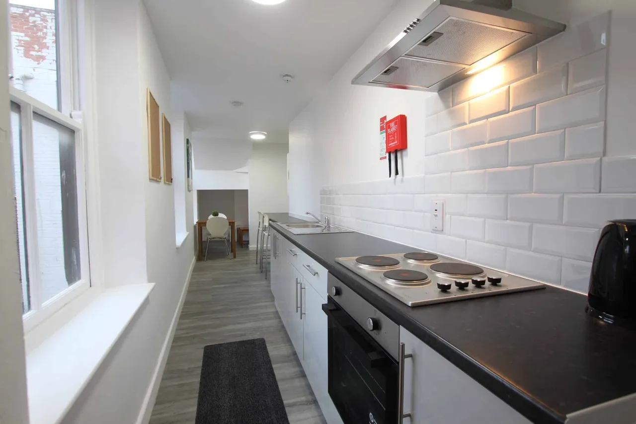 St. Aldate Street, Gloucester, GL1, photo 4