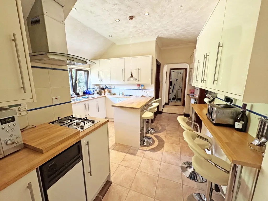 Sarisbury Green, Southampton, photo 12