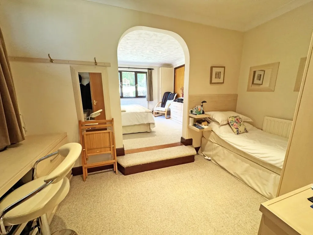 Sarisbury Green, Southampton, photo 16