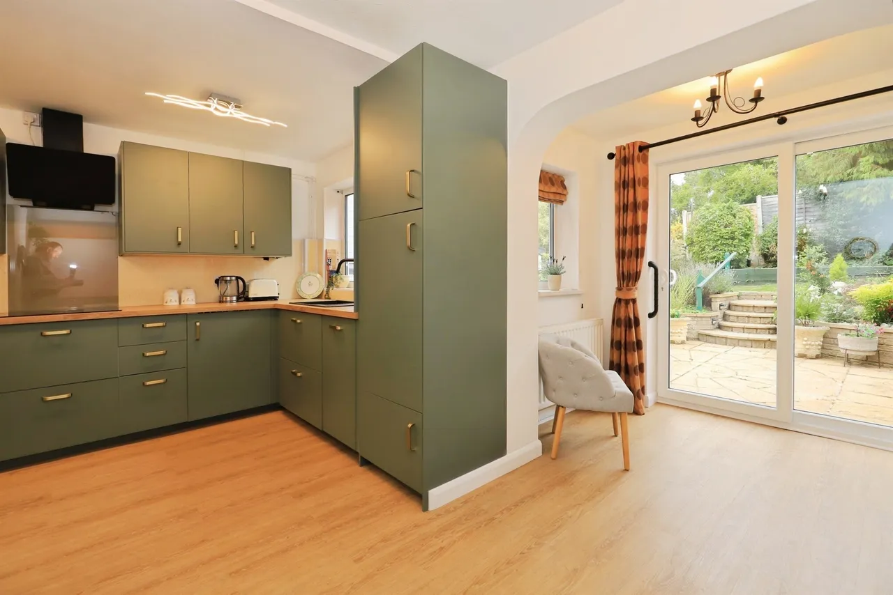 Falcon Close, Kidderminster, DY10, photo 6
