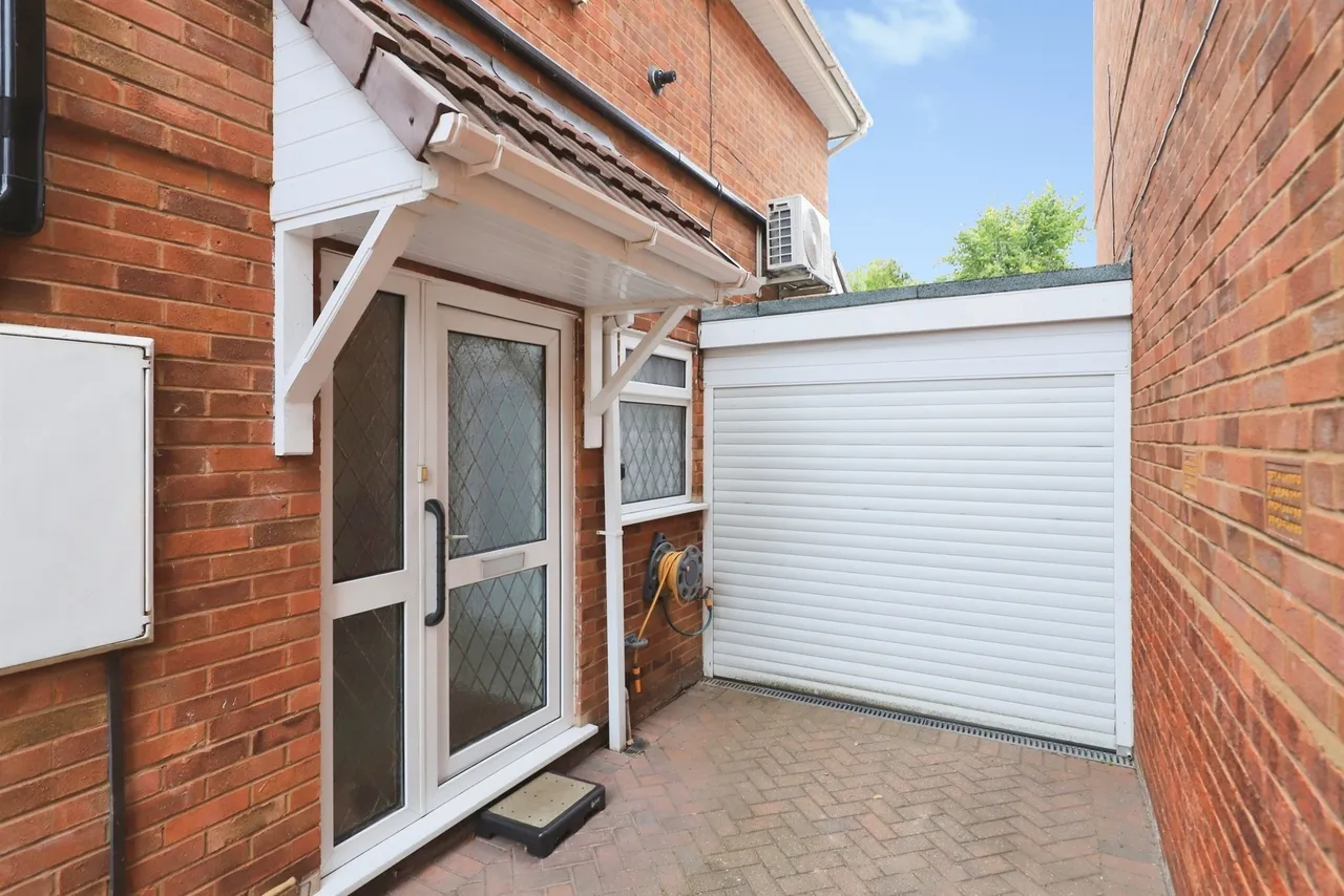 Falcon Close, Kidderminster, DY10, photo 20
