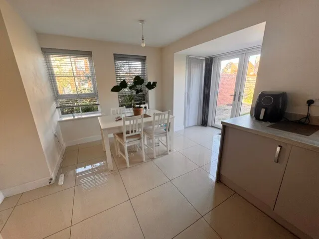 Antonius Way, Fairfields, MK11, photo 2