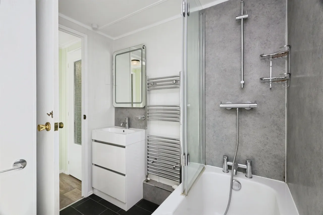 Mill Road, Hailsham, BN27, photo 8