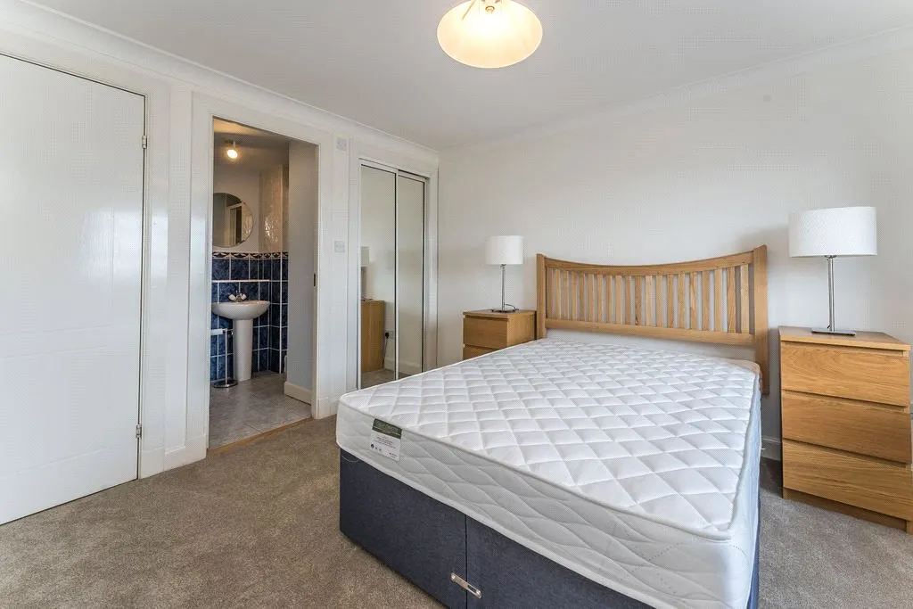 Orchard Brae Avenue, Edinburgh, EH4, photo 9