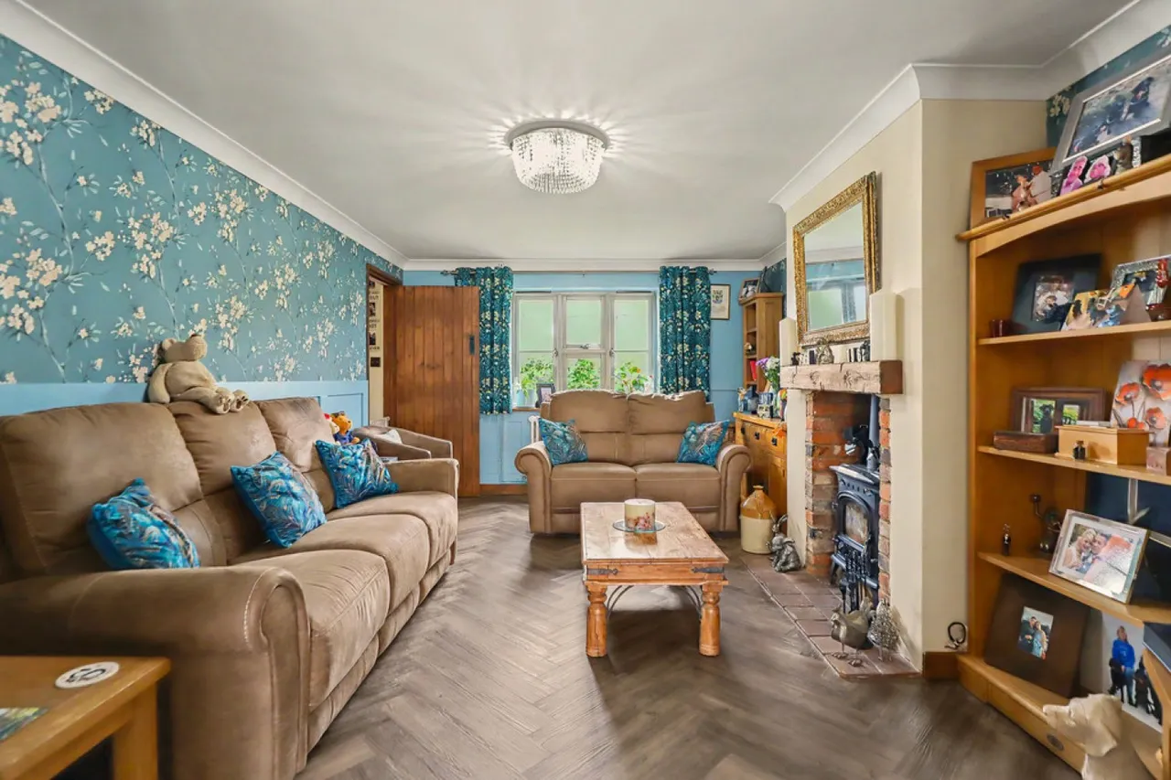 Greenwood Avenue, Chinnor, photo 4