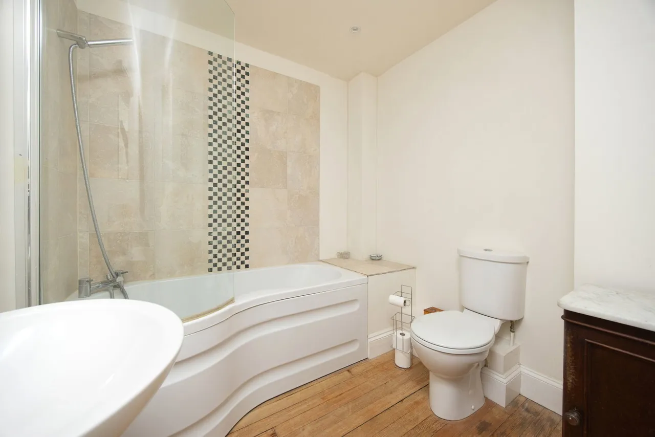 Newman Road, Devizes, SN10, photo 20