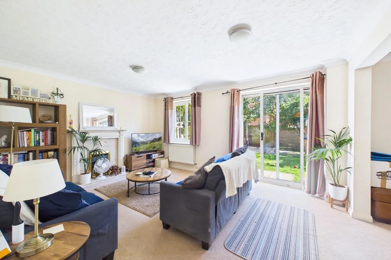 Admington Drive, Hatton Park, Warwick, photo 5