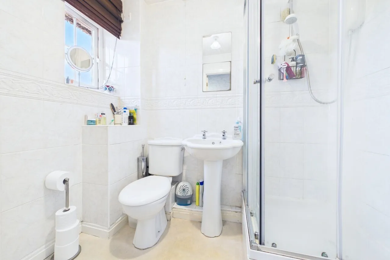 Admington Drive, Hatton Park, Warwick, photo 11