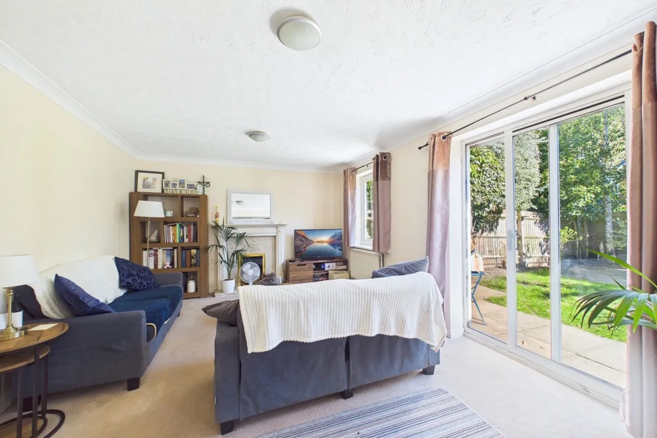 Admington Drive, Hatton Park, Warwick, photo 7