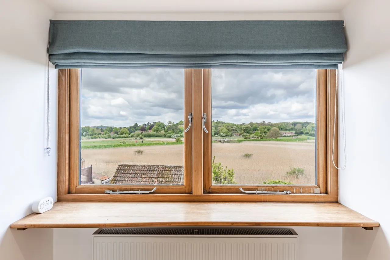Contemporary Coastal Living with Stun, photo 14